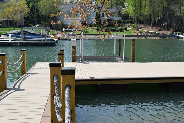 Lake Norman Custom Docks | Cradle Boat Lifts